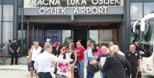 Напрежение в Осиек! Местни ултраси търсят саморазправа с фенове на ЦСКА